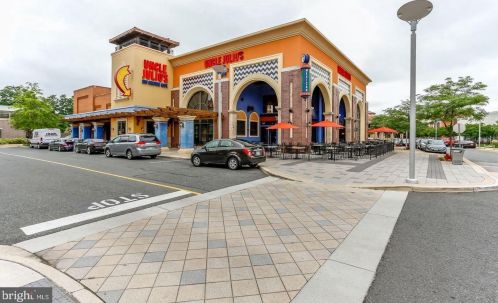 14800 Potomac Branch Dr, Woodbridge VA  22191-4056 exterior