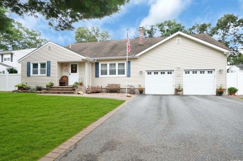 2396 Motor Pkwy, Hauppauge, NY 11779-4852
