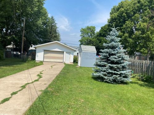 233 Washington Ave, Brackett, WI 54742-6356