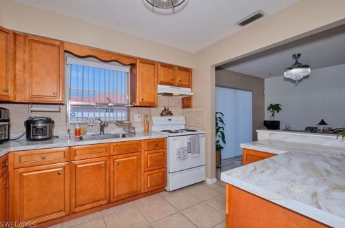 200 Highview Ave, Lehigh Acres FL  33936-7045 exterior