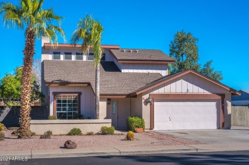 6046 Ivy St, Mesa, AZ 85205-3645