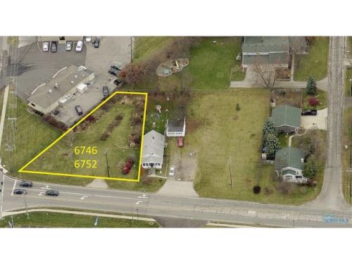 6746 Angola Rd, Holland, OH 43528-8557