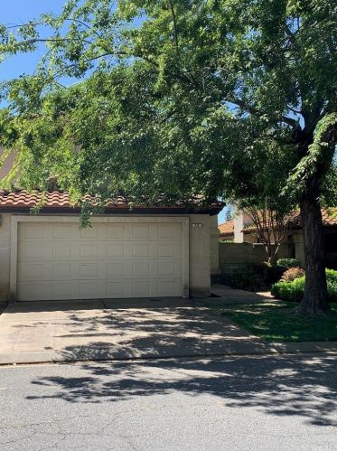 79 Rosewood Cir, Madera, CA 93637-2674