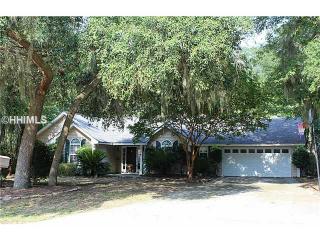10 Meagan Dr, Beaufort, SC 29907-1379