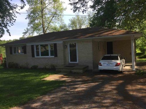 160 Green Meadows St, Beechmont, KY 42323-3910