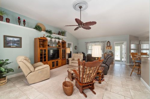 3967 99th St, Belleview FL  34420-7817 exterior