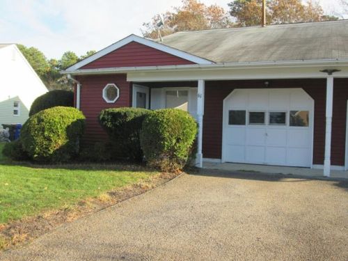 61 Mariner Pl, Bricktown NJ  08723-7205 exterior