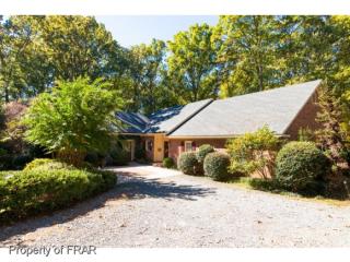 3372 Henley Rd, Sanford, NC 27330-7576