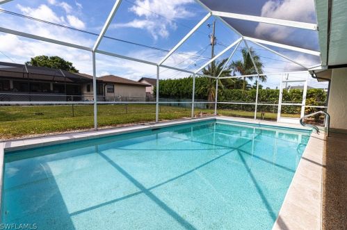 252 46th Ter, Cape Coral, FL 33904-8501