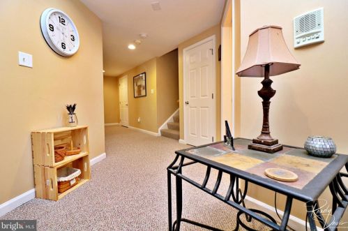 320 Stephen Ct, Charles Town WV  25414-4126 exterior