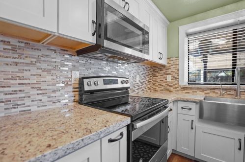 937 Bordeaux Dr, Modesto CA  95351-4433 exterior