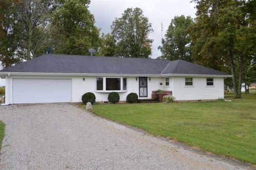 12614 Monroeville Rd, Dixon, IN 46773-9567