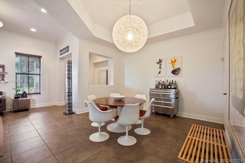 8437 38th St, Hollywood FL  33024-5235 exterior