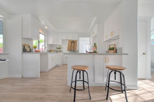 751 Larch Ave, Rialto CA  92376-4751 exterior