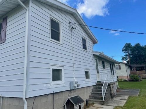 1403 Crestview Dr, Somerset PA  15501-2749 exterior