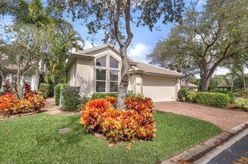 3640 Sawgrass Ct, Bonita Springs, FL 34134-8655