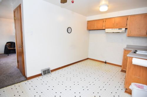 2332 Clinton St, Whitaker PA  15120-2661 exterior