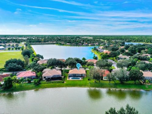 856 Grand Rpd Blvd, Naples FL 34120-4429 exterior