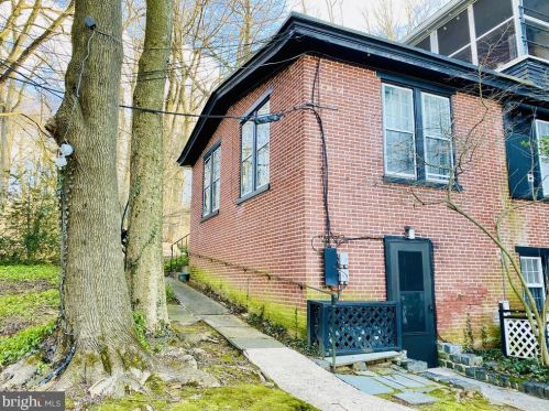 68 Bancroft Estate Rd, Wilmington, DE 19806-2002
