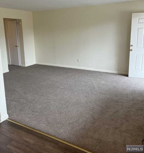 202 Riverview Pl, Cliffside Park NJ  07010-1113 exterior
