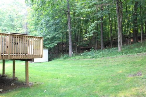 172 Barnes Rd, Washingtonville NY  10992-1932 exterior
