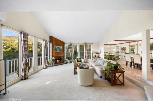 16405 Blue Grass Ln, Chino Hills, CA 91709-2302