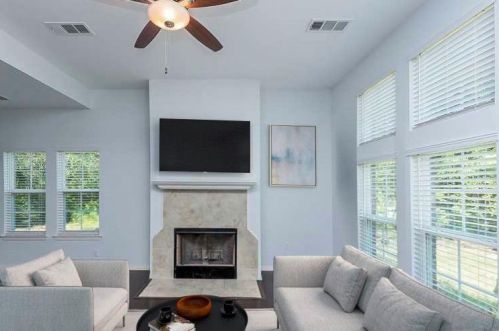 601 Meadowbrook St, Hickory Creek, TX 75065-2313