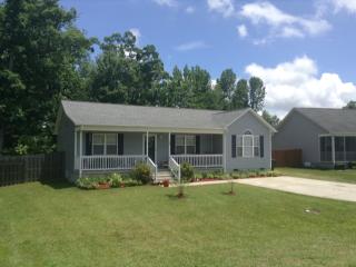 143 Falling Creek Dr, Thomasville, NC 27360-3237