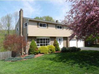 4117 Marietta Dr, Vestal, NY 13850-4032
