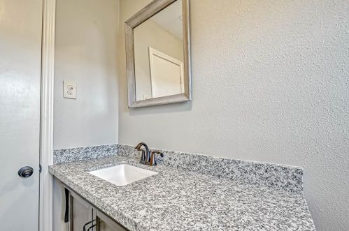 2315 67 St, Galveston TX 77551-1320 exterior