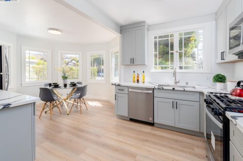 408 Dutton Ave, San Leandro CA  94577-2808 exterior