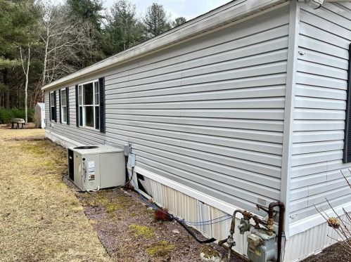 87 Lear Dr, Coventry RI  02816-4016 exterior