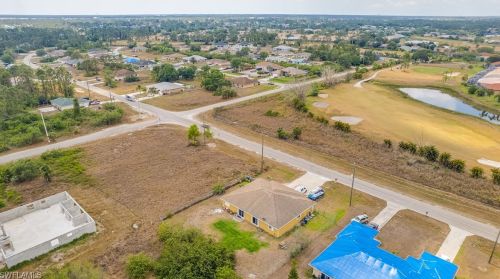 4608 Golfview Blvd, Lehigh Acres FL 33973-6000 exterior