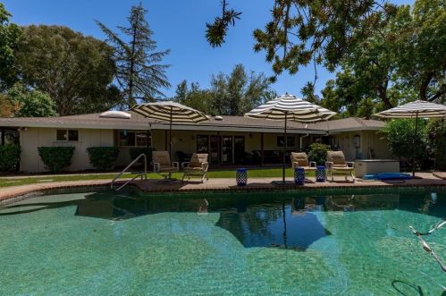 7157 Sierra View Pl, Loomis, CA 95650-9451
