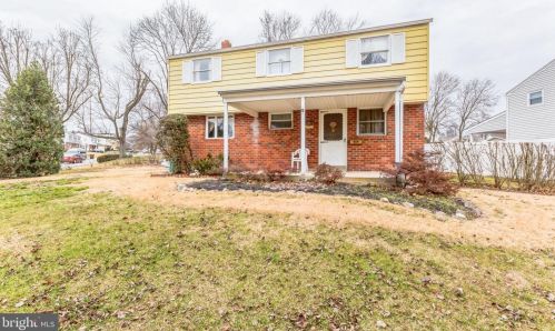 277 Candlebrook Rd, Norristown, PA 19406-1808