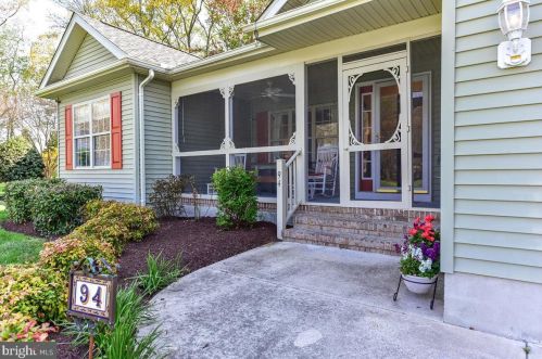 94 Neptune Dr, Frankford, DE 19945-4759