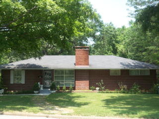 420 Whitehall Cir, Paris, TN 38242-4807