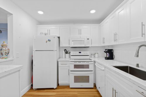 550 Brittany L, Delray Beach FL  33446-1159 exterior