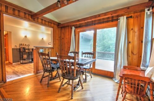 25 Grandview Ln, West Milford NJ  07480-1424 exterior