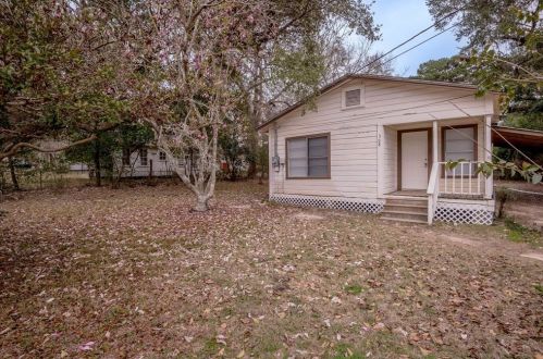 308 Kelley Blvd, Woodville TX  75979-4716 exterior