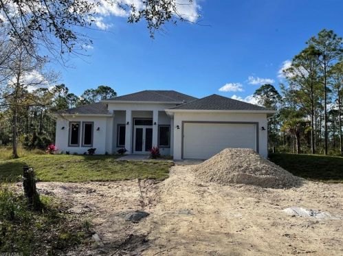 5143 46th St, Naples, FL 34120