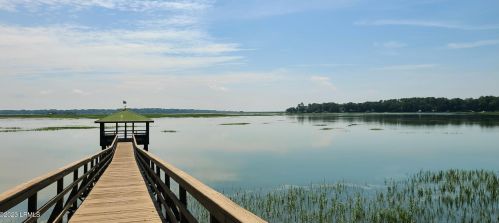 5 Wateree Ct, Beaufort SC  29902-3332 exterior