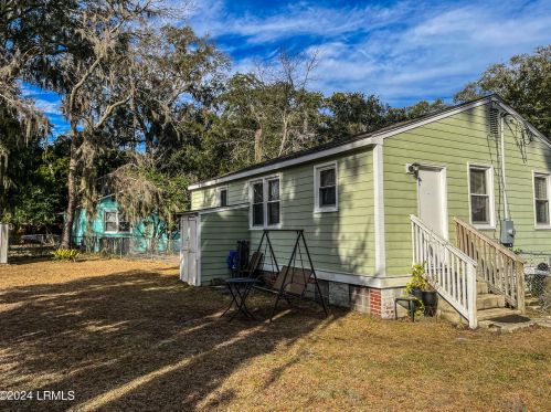 1102 Woodward Ave, Beaufort, SC 29902-4056