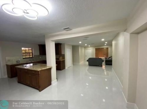 6451 3 St, Hollywood FL  33023-1217 exterior
