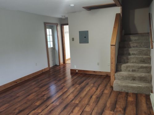 1273 1 Nh Tpke, Northwood NH  03261-3408 exterior