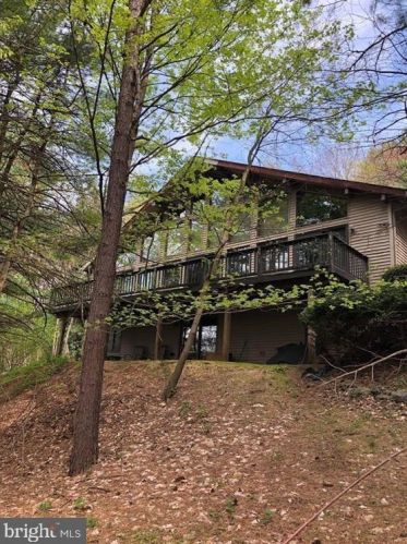 505 Kennetta Ln, Palmerton, PA 18071-6155
