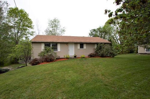 245 Green St, Somersworth NH  03878-2107 exterior