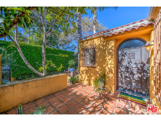 714 Stanley Ave, Los Angeles, CA 90046-7426