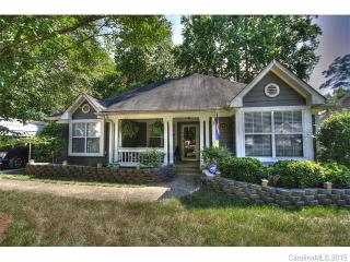 6316 Richfield Ln, Charlotte, NC 28269-2795