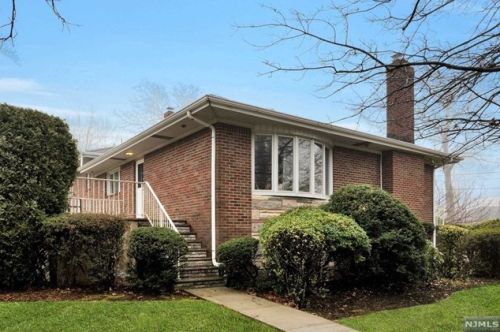 127 Chestnut St, Englewood NJ  07631-3058 exterior